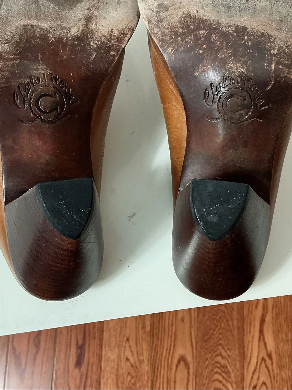 Lucchese Charlie 1 Horse Embroidered Tan Leather Snip Toe Mule - Picture 8 of 12